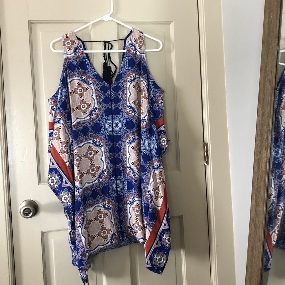 Adorable blue printed flowy dress